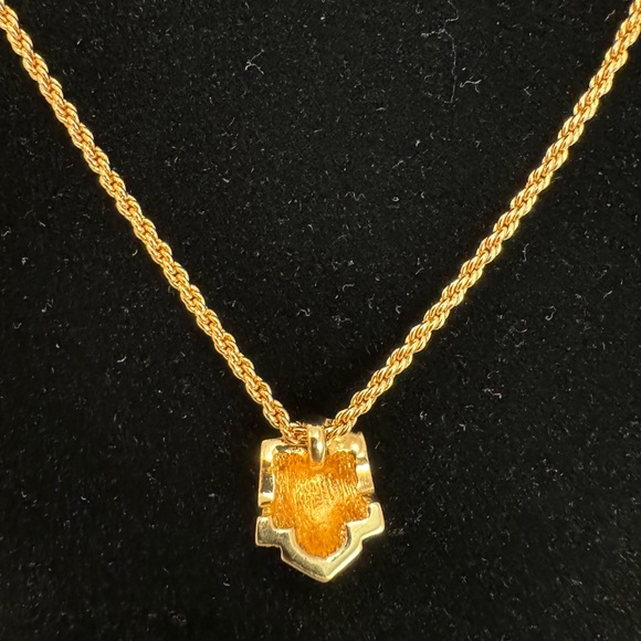 4. Christian Dior Crystals Shell Necklace - Picture 5 of 16